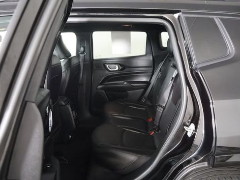 Used 2023 Jeep Compass High Altitude w/ Driver Assist Group I AWD/4WD image 32