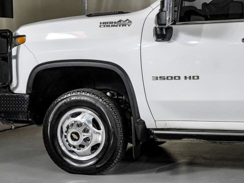 Used 2022 Chevrolet Silverado 3500 High Country w/ Safety Package II AWD/4WD image 12