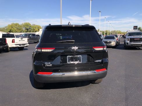 New 2025 Jeep Grand Cherokee Laredo X w/ Luxury Tech Group I image 19