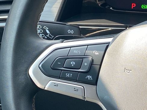 Certified 2024 Volkswagen Atlas Cross Sport SE AWD/4WD image 6