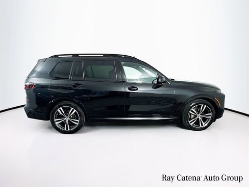 Used 2024 BMW X7 xDrive40i w/ M Sport Package AWD/4WD image 8