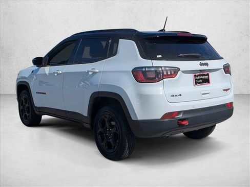 Used 2023 Jeep Compass Trailhawk image 5