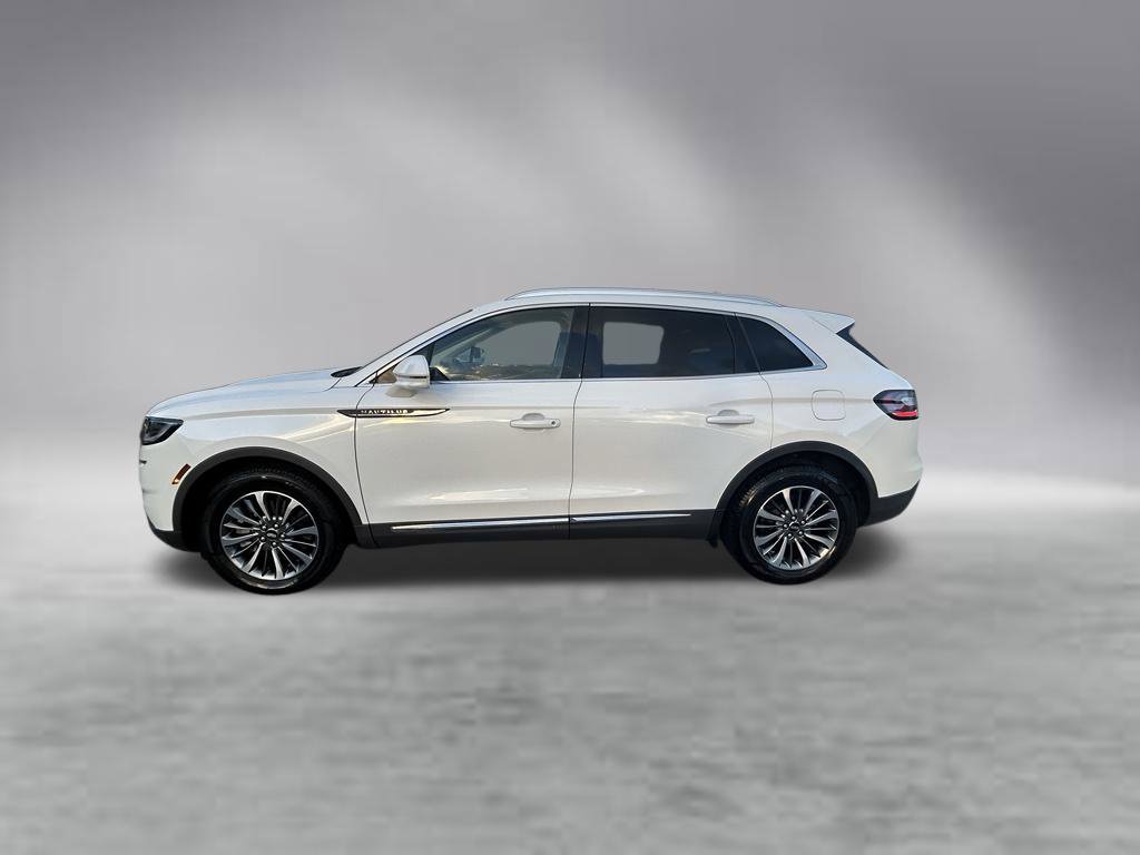 Used 2023 Lincoln Nautilus FWD w/ Premium Package image 8