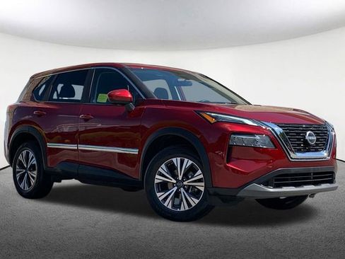 Used 2023 Nissan Rogue SV image 2