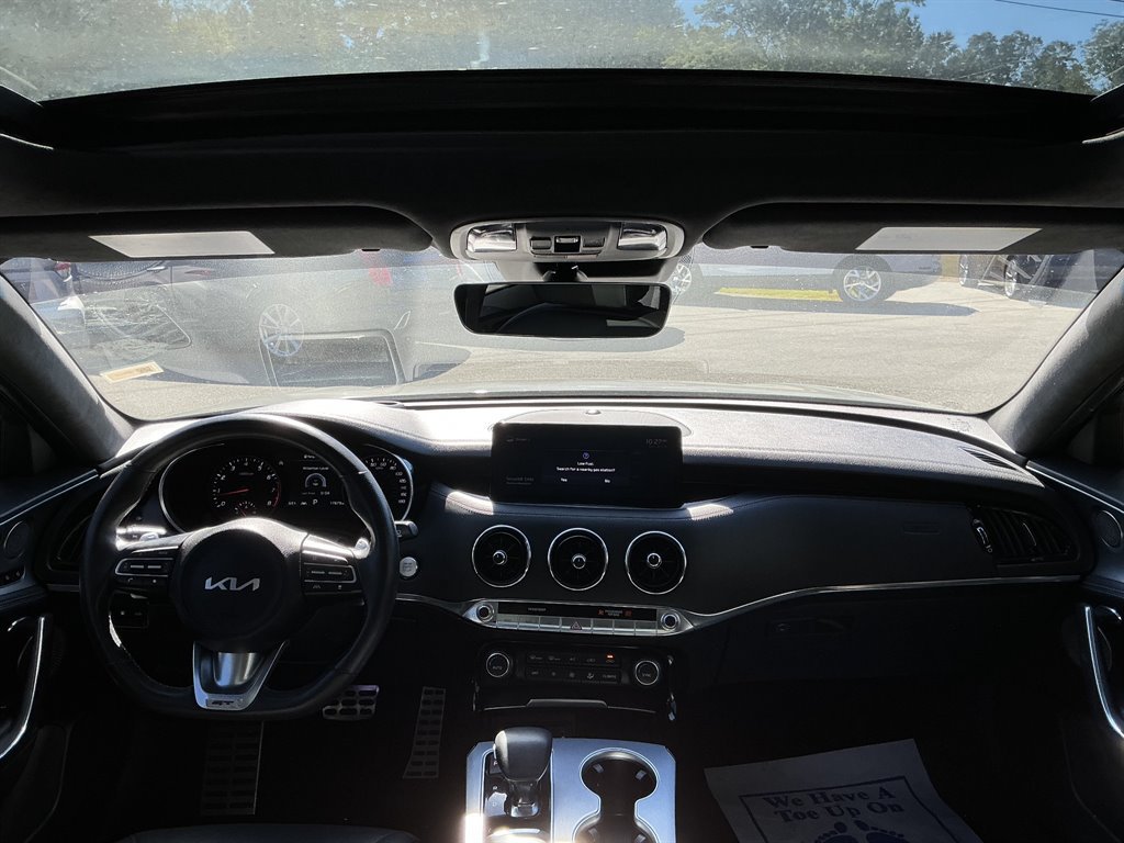 Used 2023 Kia Stinger GT2 AWD/4WD image 14
