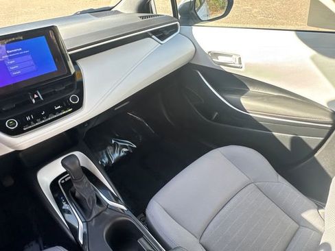 Certified 2023 Toyota Corolla SE image 27
