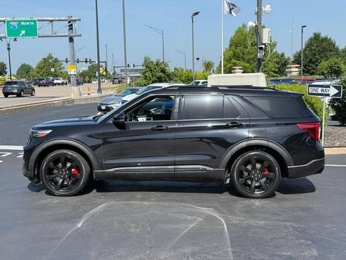 Used 2020 Ford Explorer ST w/ ST Street Pack AWD/4WD image 2