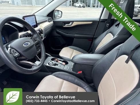 Used 2021 Ford Escape Titanium w/ Titanium Elite Package image 9