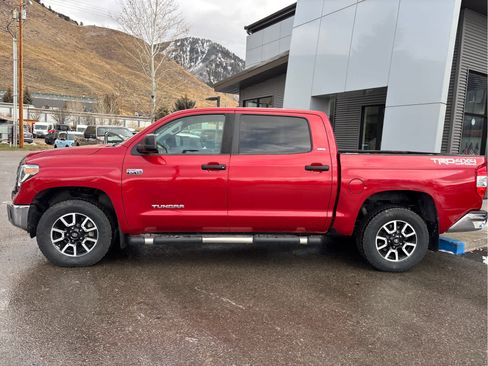 Used 2018 Toyota Tundra SR5 image 4