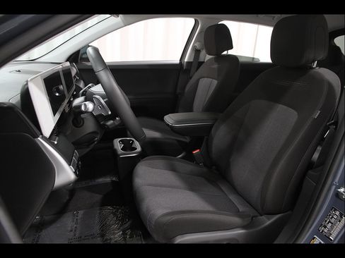 Certified 2024 Hyundai Ioniq 5 SEL RWD image 5
