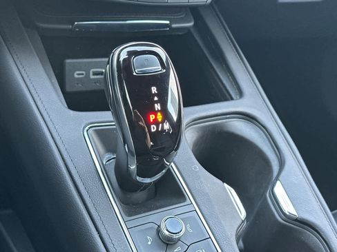 Used 2024 Cadillac XT4 Sport w/ Technology Package image 24