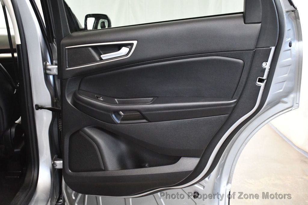 Used 2022 Ford Edge SEL AWD/4WD image 17