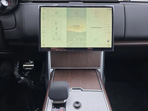 New 2026 Land Rover Range Rover Long Wheelbase SE image 21