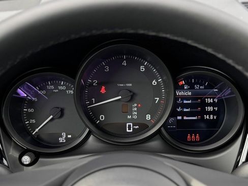 New 2026 Porsche Macan image 21