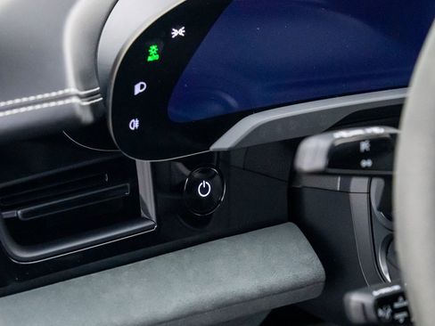 Certified 2024 Porsche Taycan GTS image 20