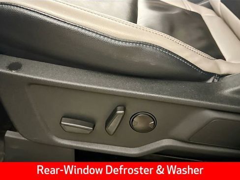 Used 2023 Ford Bronco Wildtrak image 25