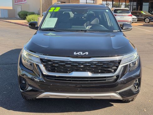 Used 2023 Kia Seltos S image 2