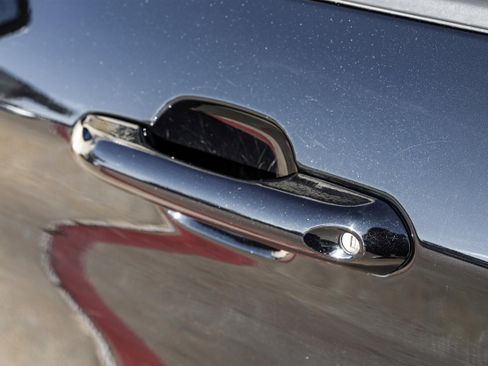 Used 2021 Ford Explorer XLT w/ Equipment Group 202A image 36