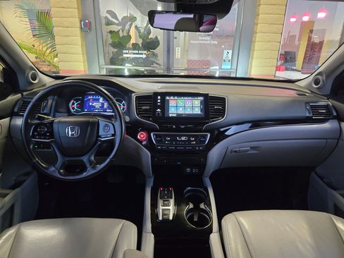 Used 2020 Honda Pilot Touring image 48