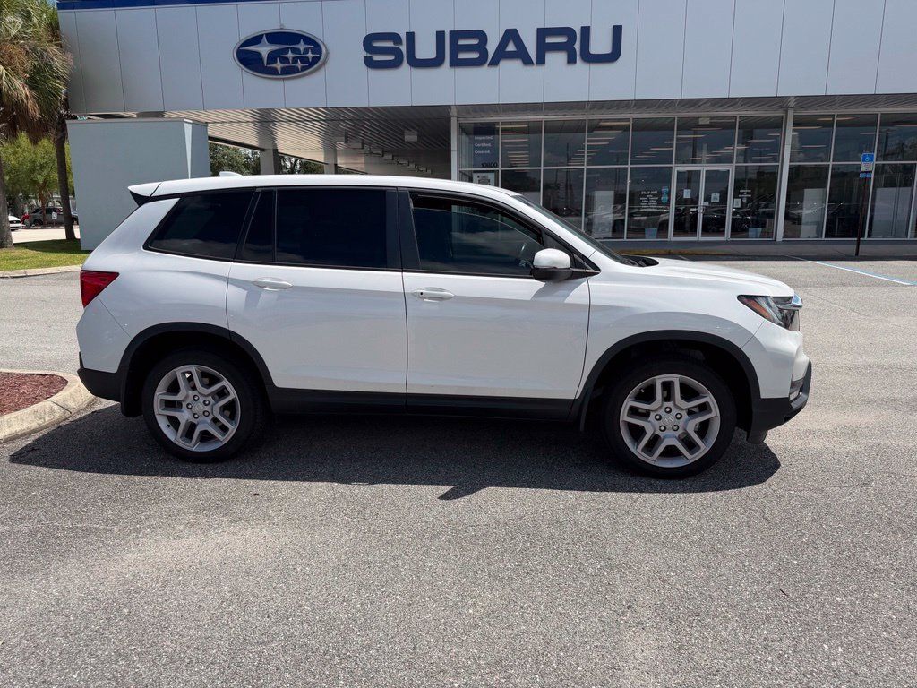 Used 2024 Honda Passport EX-L image 2