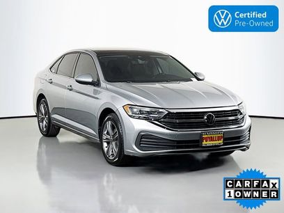 Certified 2023 Volkswagen Jetta SE