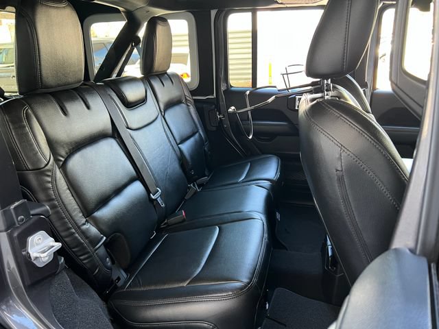 Used 2018 Jeep Wrangler Unlimited Sahara AWD/4WD image 38