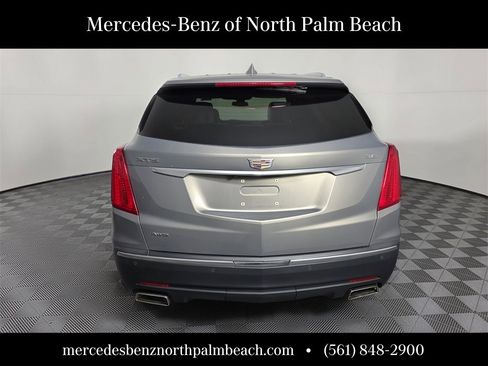 Used 2018 Cadillac XT5 Luxury w/ Driver Awareness Package image 5