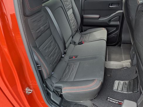 Used 2025 Nissan Frontier PRO-4X w/ Interior Protection Package AWD/4WD image 19