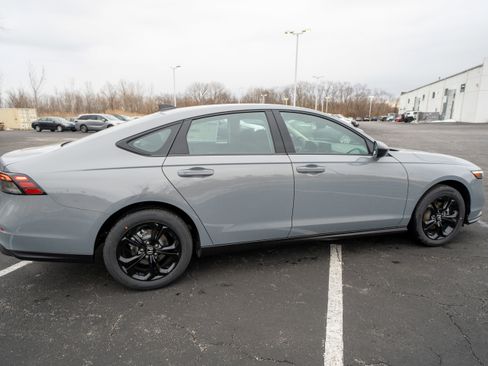 New 2025 Honda Accord SE image 6