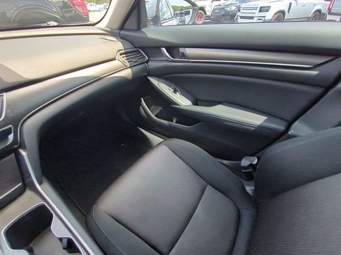 Used 2018 Honda Accord LX image 19