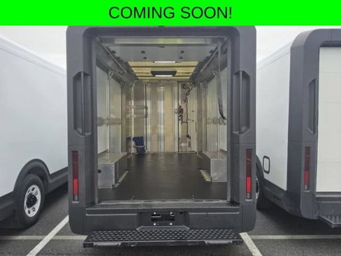 Used 2024 Chevrolet Brightdrop 600 w/ Commercial Equipment Package AWD/4WD image 6