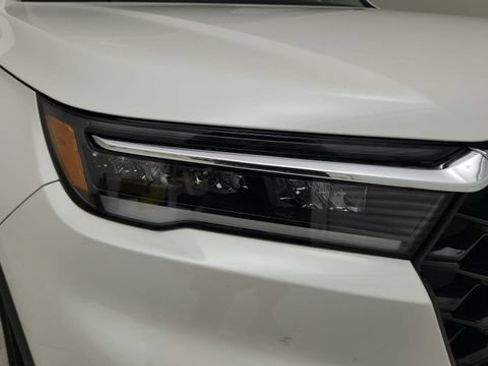 Used 2025 Honda Pilot Elite image 10