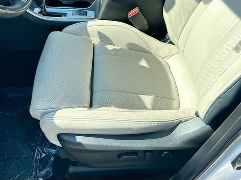 Used 2021 Subaru Ascent Limited w/ Technology Package AWD/4WD image 19