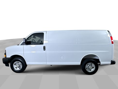 New 2025 Chevrolet Express 2500 w/ Driver Convenience Package RWD image 37