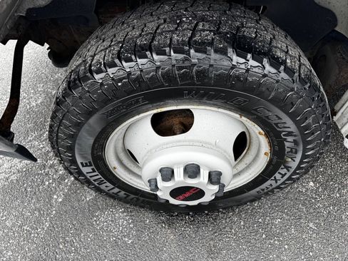 Used 2020 GMC Savana 3500 Extended w/ Power Convenience Package image 2