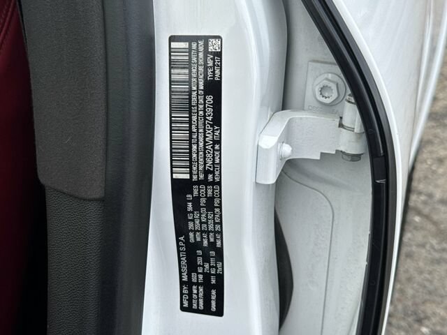 Used 2023 Maserati Grecale Modena AWD/4WD image 36