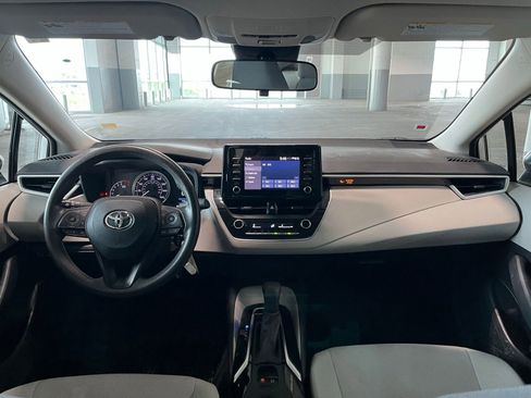 Used 2020 Toyota Corolla L FWD image 32