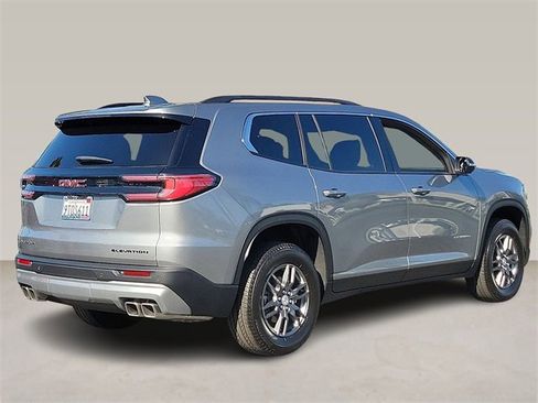 Used 2025 GMC Acadia Elevation image 5