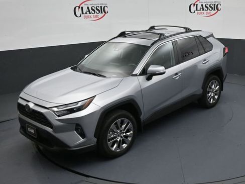 Used 2025 Toyota RAV4 XLE Premium w/ Weather Package FWD image 19