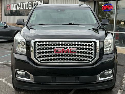 Used 2017 GMC Yukon Denali w/ Open Road Package AWD/4WD image 9