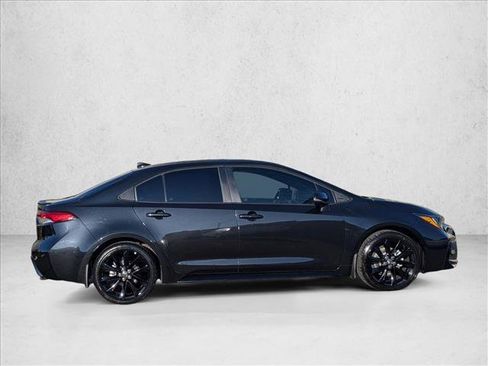 Used 2022 Toyota Corolla SE FWD image 4