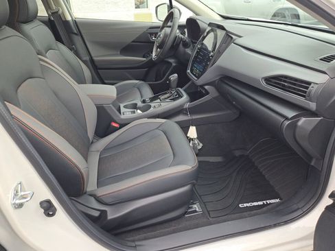 Certified 2025 Subaru Crosstrek 2.5i Limited w/ Popular Package #4A image 6