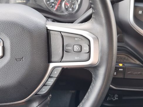 Used 2024 RAM 2500 Big Horn w/ Night Edition AWD/4WD image 38