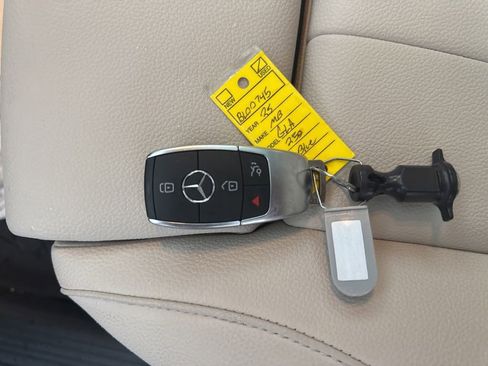 Used 2025 Mercedes-Benz GLA 250 4MATIC image 29