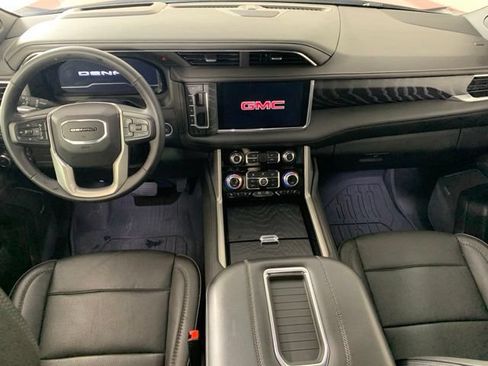 Used 2023 GMC Yukon XL Denali AWD/4WD image 2