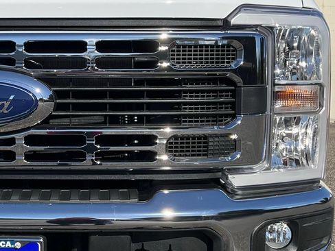 New 2025 Ford F350 XL w/ XL Chrome Package RWD image 82