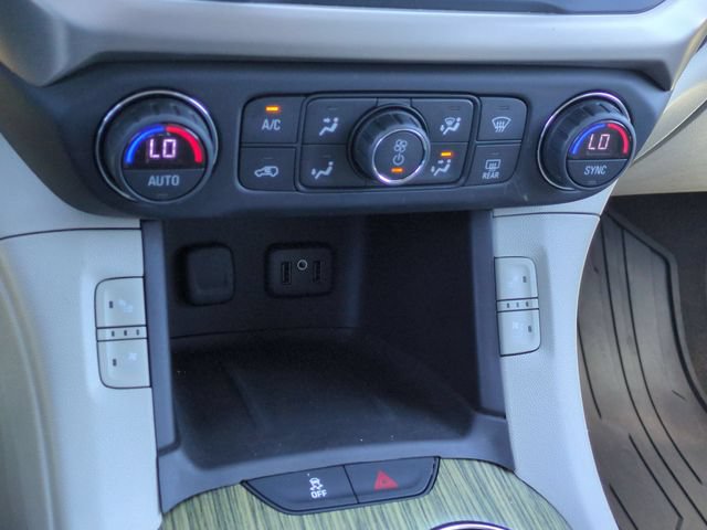 Used 2017 GMC Acadia Denali w/ Technology Package AWD/4WD image 24