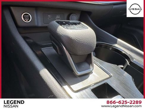 Used 2023 Nissan Rogue SV image 27