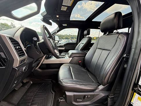 Used 2019 Ford F150 Lariat w/ Equipment Group 502A Luxury AWD/4WD image 15