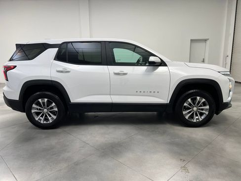Used 2025 Chevrolet Equinox LT AWD/4WD image 10
